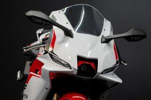 ヤマハの新型スーパースポーツ『YZF-R9』が発売前に完売!? 人気の理由は「コスパ」にあり 画像