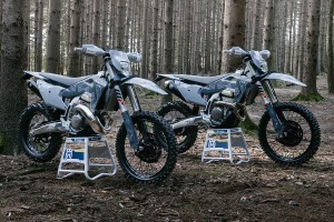 ハスクバーナ、オフロードバイク『TE 300 Pro』と『FE 350 Pro』に2026年型発表…新サスと冷却システム導入 画像