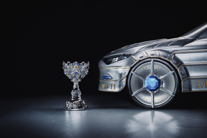 メルセデスベンツ、新型『CLA』のアート作品公開…「リーグ・オブ・レジェンド」世界大会のトロフィーに着想 画像