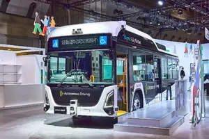 いすゞ「エルガEV自動運転バス」、全国初の路線実証運行へ…12月から神奈川県平塚市で 画像