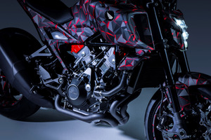 V3エンジンを電子加給！ ホンダ『V3R 900 E-コンプレッサー』をEICMAで初公開、量産に向け開発中 画像