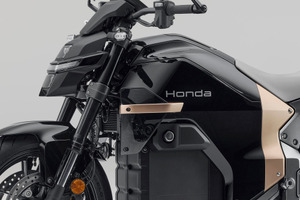 ホンダ、電動二輪車に新フォント「Honda」を採用、ICE車は従来ウイングマーク継続 画像