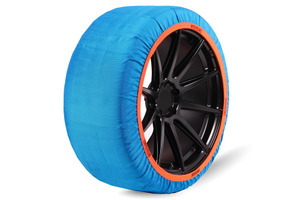 弱点克服！ 布製タイヤチェーン「スノーソックス」、約30本のペットボトルから生まれた『リサイクル』モデルが登場 画像