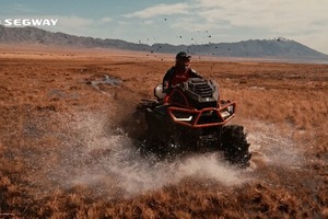 セグウェイが4輪バギー発表！ 97馬力の高性能ATV「AT10 W MUD」…EICMA 2025 画像