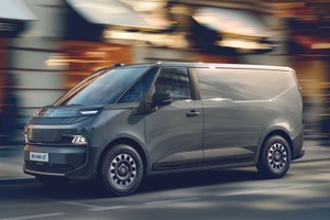 ルノー初の800V急速充電に対応、主力商用車『トラフィック』新型はEVに…航続最大450km… 画像