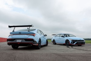ヒョンデの小型セダン『エラントラ』、大型ウイング装備の「N TCRエディション」登場…2026年米国限定発売へ 画像