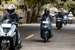 即完売レベルの人気！ ヤマハ『NMAX』でインドネシアをツーリング、「ターボ感覚」は現地ファンも魅了 画像