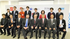 記者発表会では、日本からの出展社を代表して12社のプレゼンテーションも行われた