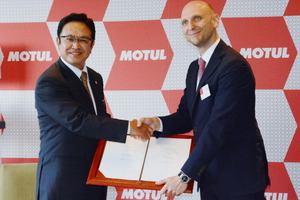 大村会長(左)とゾーグCEO