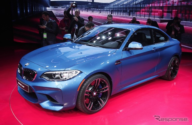 BMW M2クーペ（デトロイトモーターショー16）