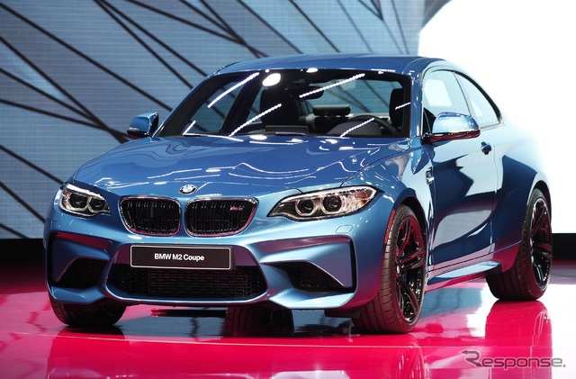 BMW M2クーペ(デトロイトモーターショー16)