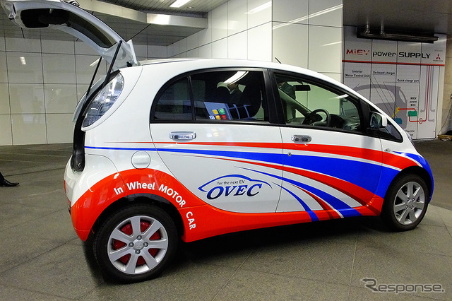 東京・田町の三菱自動車工業本社で公開されたコンバートEV実証実験車「OVEC-TWO」(1月11日)