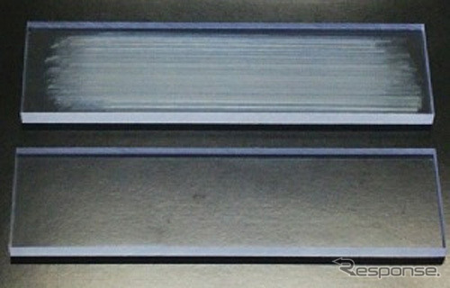 耐摩耗性試験(スチールウール)比較写真下:DNP品 傷なし、写真上:汎用品 傷あり