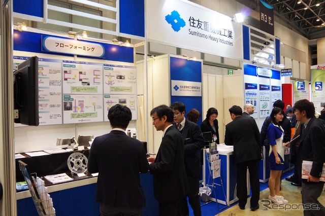 車体部品を大幅に軽量化できる製造システム「STAF(Steel Tube Air Forming)」を紹介する住友重機械工業(オートモーティブワールド16)
