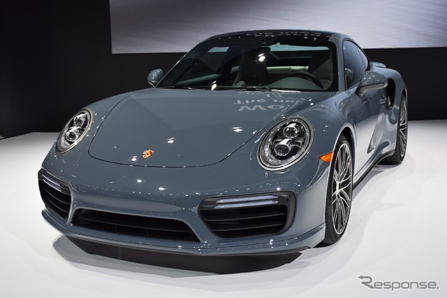 ポルシェ 911ターボ(デトロイトモーターショー16)