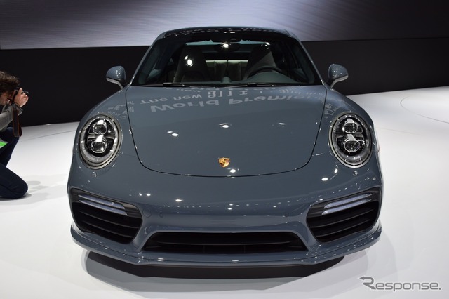ポルシェ 911ターボ(デトロイトモーターショー16)