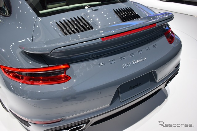 ポルシェ 911ターボ(デトロイトモーターショー16)