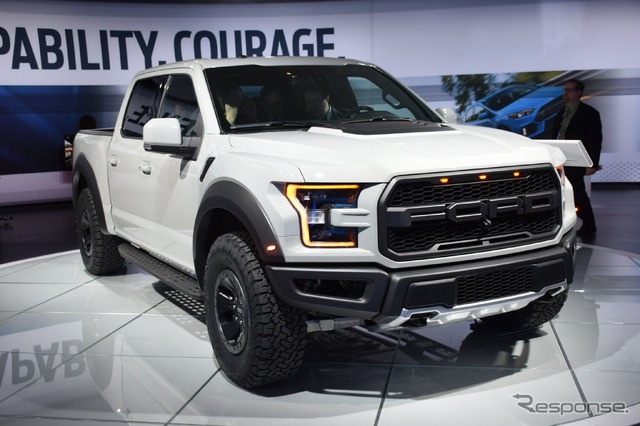 フォード F-150 ラプター スーパークルー(デトロイトモーターショー16)