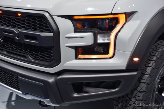 フォード F-150 ラプター スーパークルー(デトロイトモーターショー16)