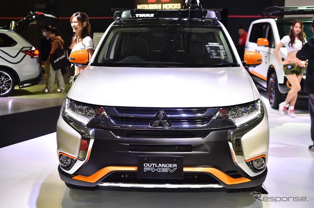 三菱 アウトランダーPHEV アウトドア ギア コンセプト(東京オートサロン16)