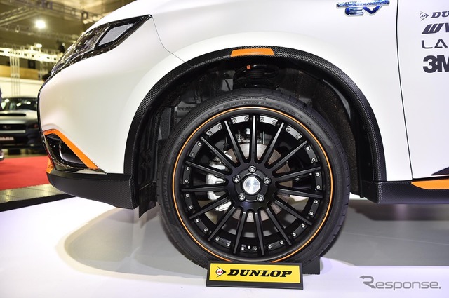 三菱 アウトランダーPHEV アウトドア ギア コンセプト(東京オートサロン16)