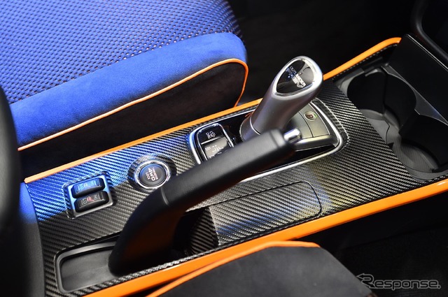 三菱 アウトランダーPHEV アウトドア ギア コンセプト(東京オートサロン16)