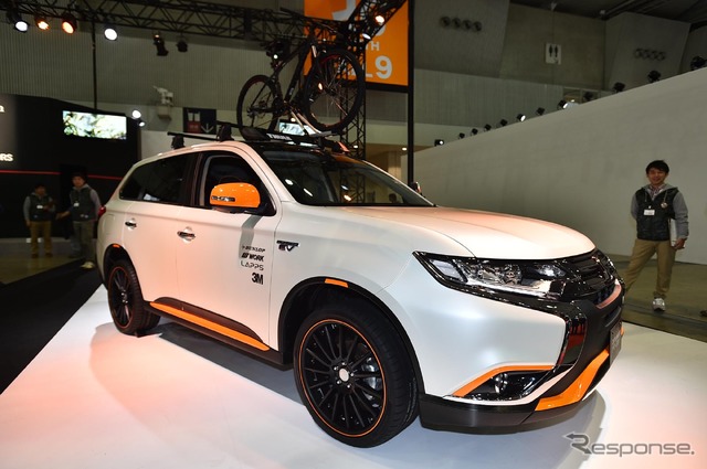 三菱 アウトランダーPHEV アウトドア ギア コンセプト(東京オートサロン16)
