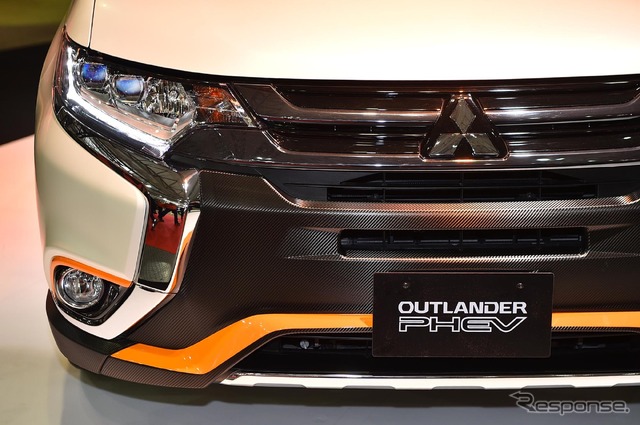 三菱 アウトランダーPHEV アウトドア ギア コンセプト(東京オートサロン16)