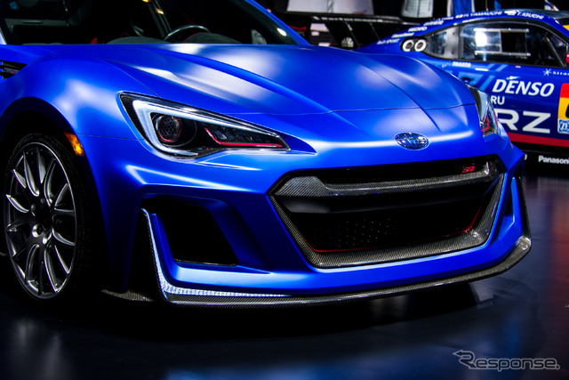 スバル STI パフォーマンスコンセプト(東京オートサロン16)