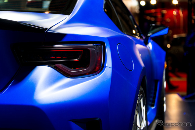 スバル STI パフォーマンスコンセプト(東京オートサロン16)