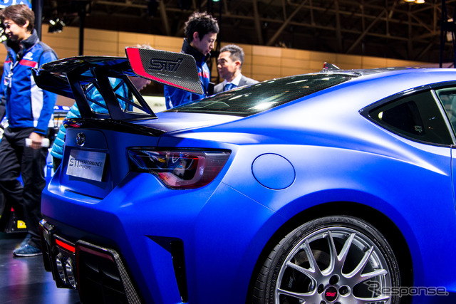 スバル STI パフォーマンスコンセプト(東京オートサロン16)