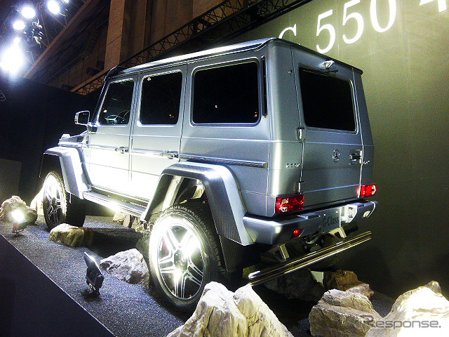 『G 550 4x4 2』を国内で初公開したメルセデス・ベンツ日本(東京オートサロン2016/1月15日/幕張メッセ)