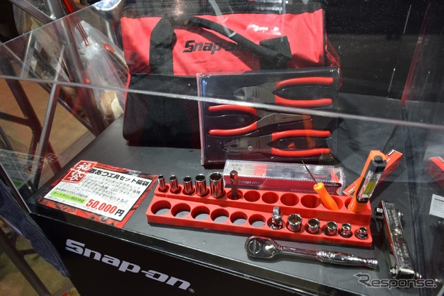 スナップオンブース（東京オートサロン16）