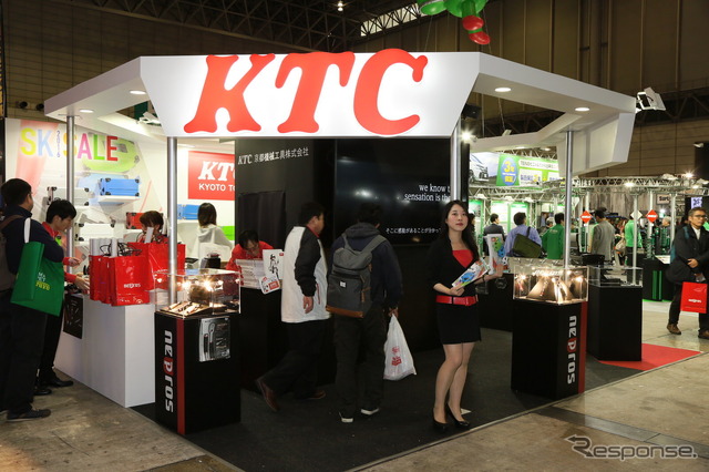 KTCブース(東京オートサロン16)