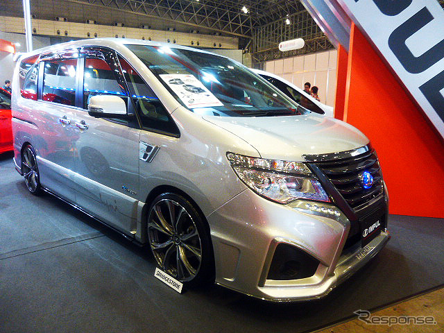 2014・2015年式車をベースとした2016年モデルを4台(IMPUL X-TRAIL、IMPUL DAYZ、IMPUL DAYZ ROOX)を公開したホシノインパル