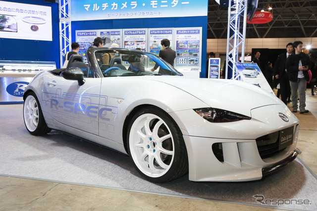 データシステムブース(東京オートサロン16)