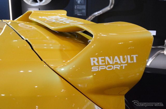 ルノー ルーテシアR.S.トロフィー(東京オートサロン16)