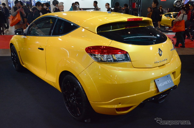 ルノー メガーヌR.S. CUP-S(東京オートサロン16)