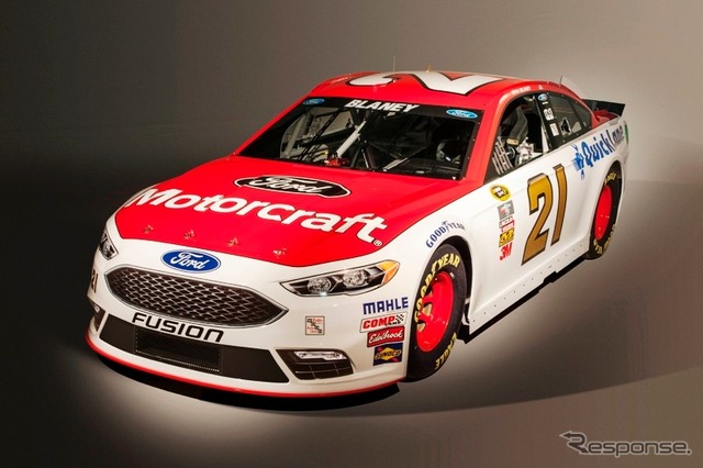 改良新型フォード NASCAR フュージョン