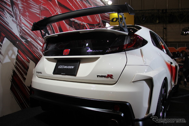 無限シビックTYPE R コンセプト(東京オートサロン2016)