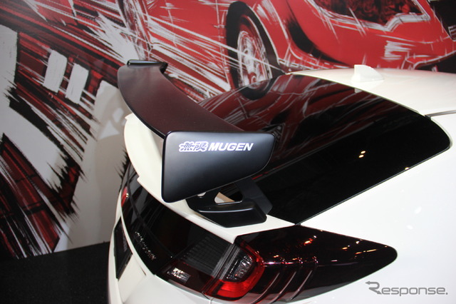 無限シビックTYPE R コンセプト(東京オートサロン2016)