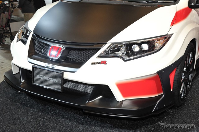 無限 シビック TYPE R コンセプト（東京オートサロン16）