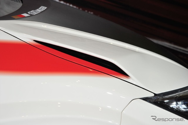 無限 シビック TYPE R コンセプト(東京オートサロン16)