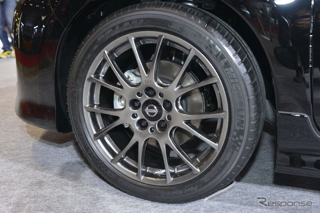日産 リーフ aero style(東京オートサロン16)