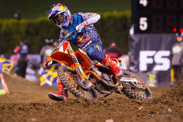 AMA Supercross 2016 第3戦アナハイム2/450Main Eventを勝利したR.ダンジー(KTM)。