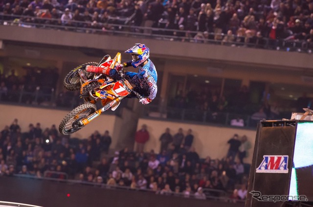 AMA Supercross 2016 第3戦アナハイム2/450Main Eventを勝利したR.ダンジー(KTM)。