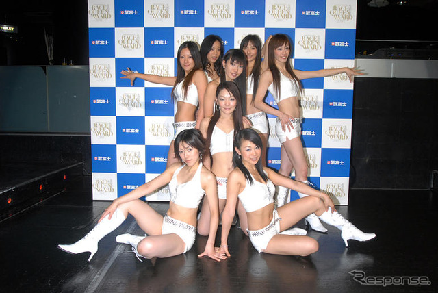 20人のセクシービーム炸裂!!　レースクイーンアワード1次審査