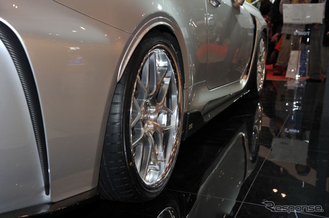 トムス RC F TOM'S(東京オートサロン16)