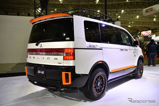 三菱 デリカD:5 アウトドア ギア コンセプト(東京オートサロン16)
