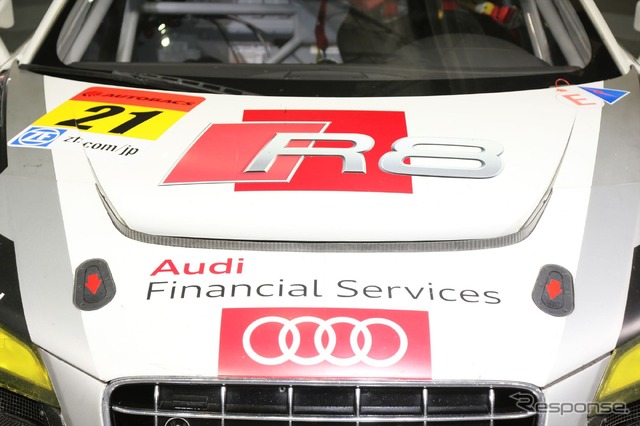 アウディ R8 LMS ウルトラ(東京オートサロン16)